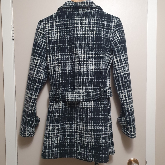 Black Plaid Belted Peacoat - Picture 3 of 5